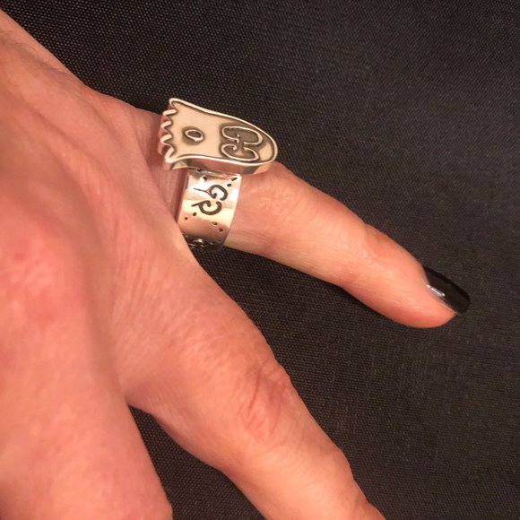 🥳💕HOST PICK💕🥳 Gucci Ghost Ring in Silver - Picture 10 of 12
